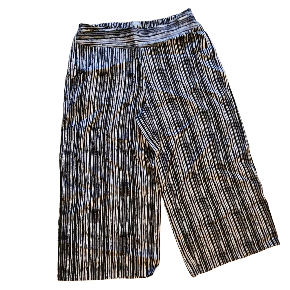Habitat Black and White Striped Short Pants